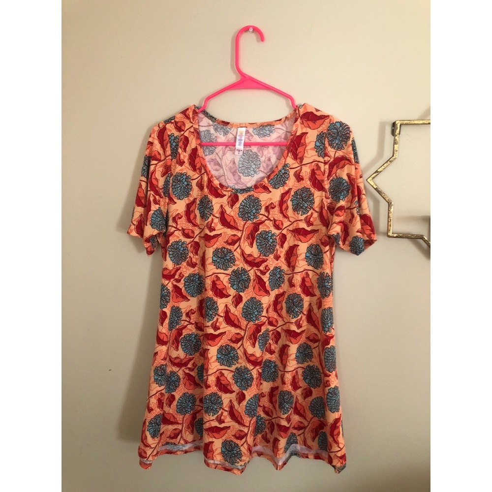 LulaRoe size M Perfect T never worn